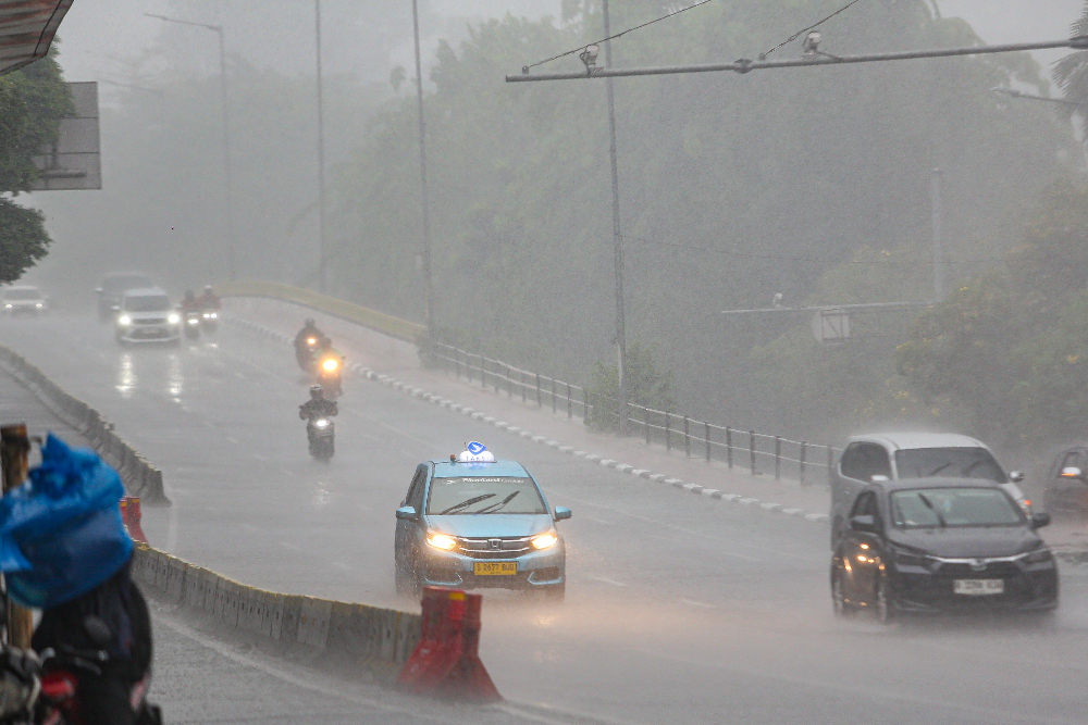 Cuaca Indonesia hari ini hujan